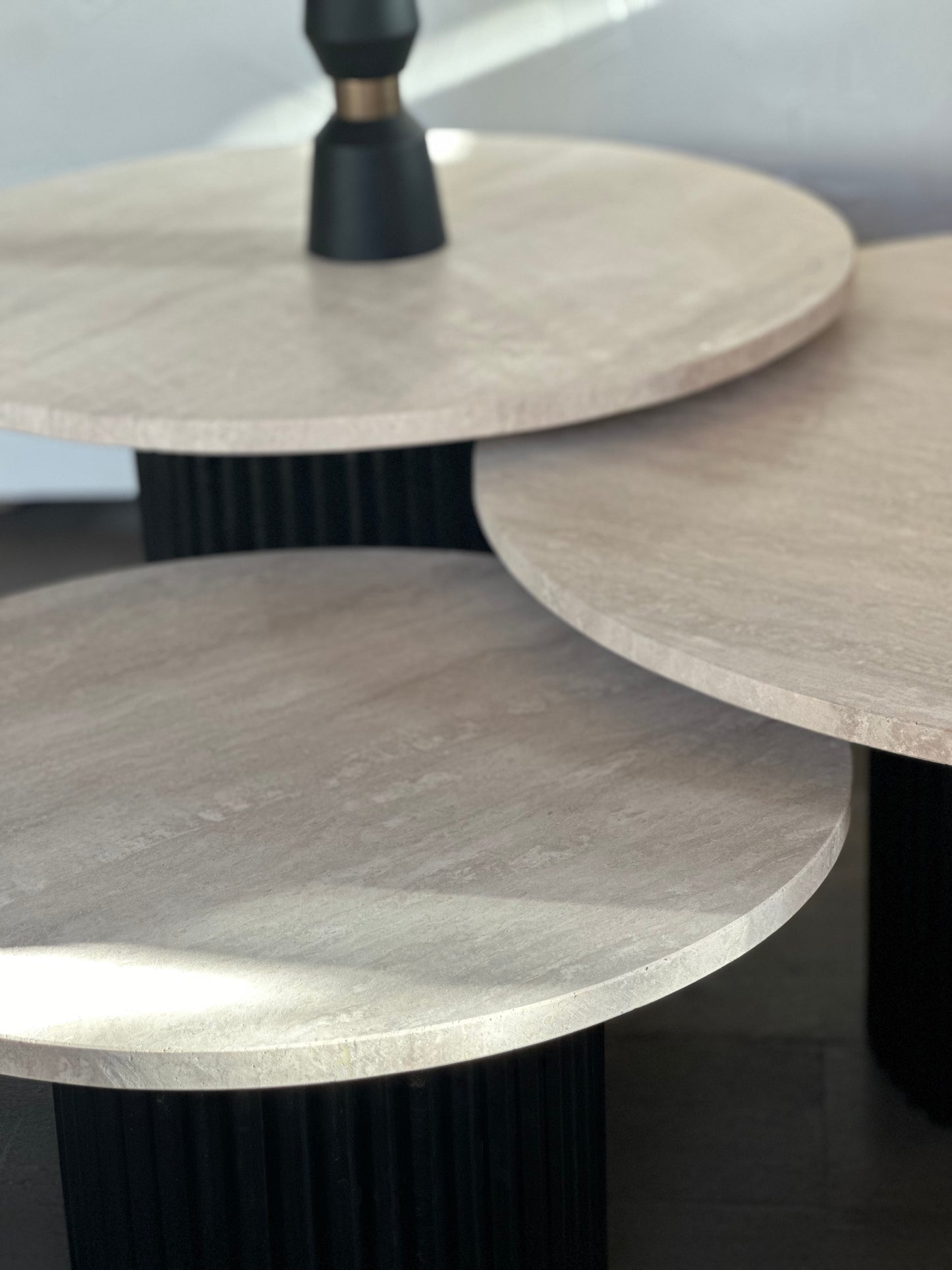 Table basse 𝐃𝐀𝐋𝐘 trio