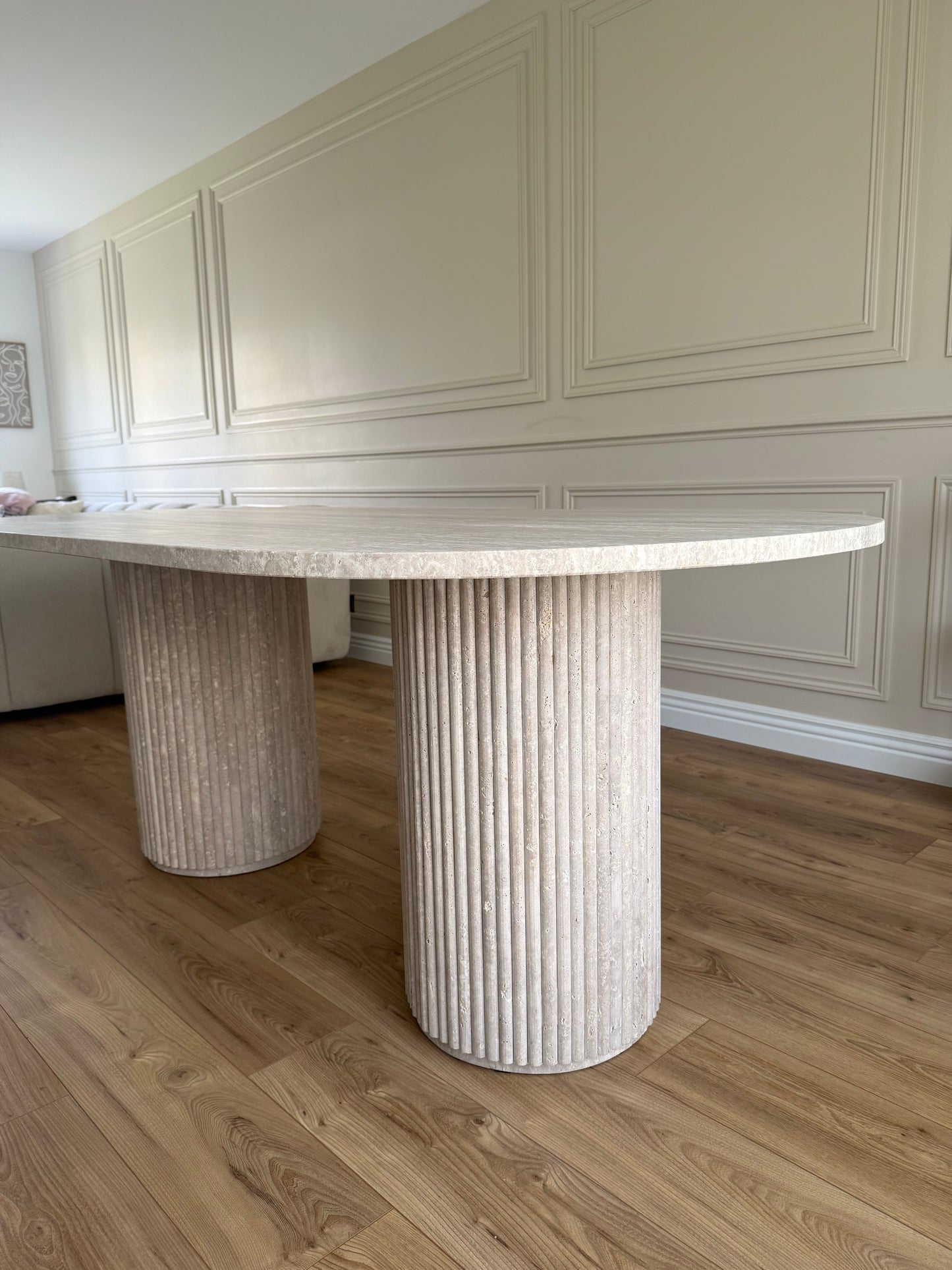 Table ABLA en Travertin – vue 3