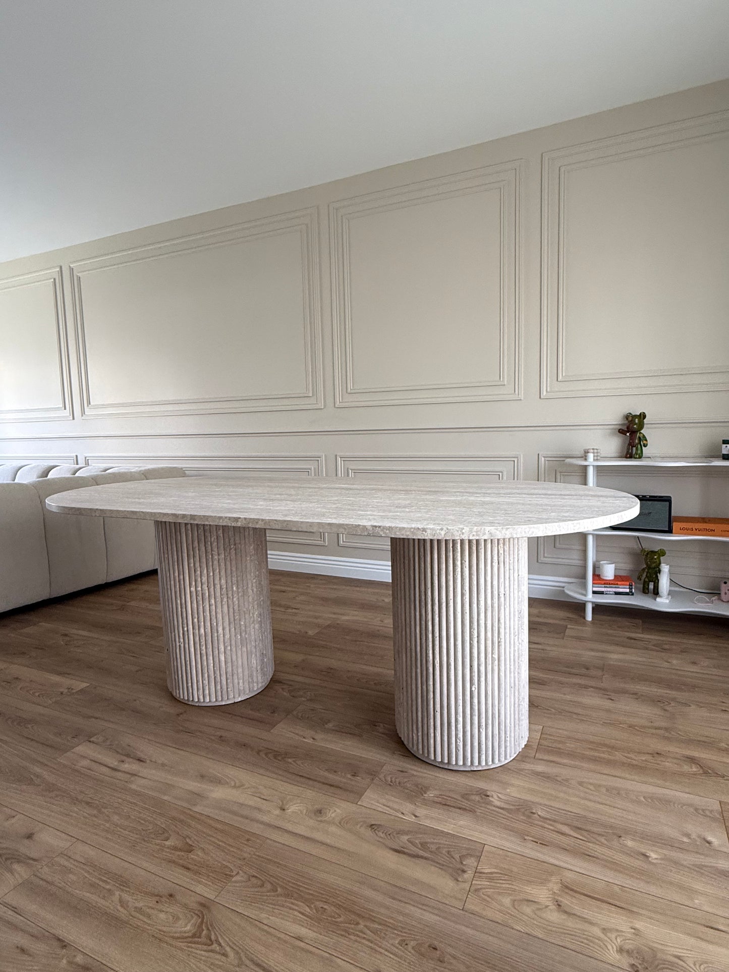 Table ABLA en Travertin – vue 1